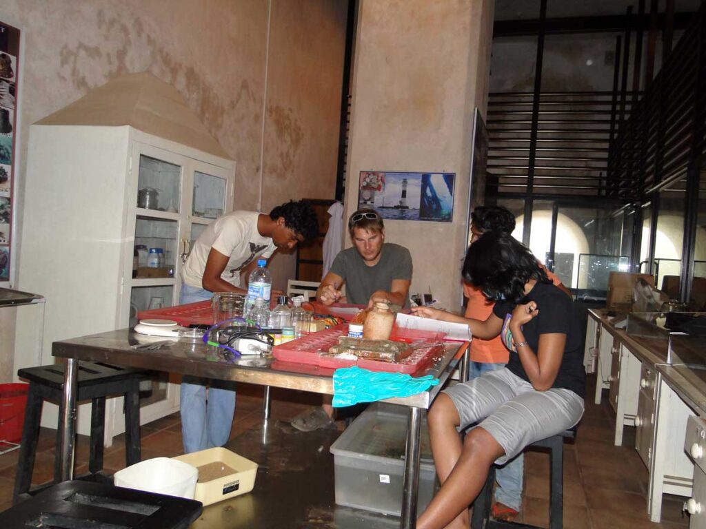 2011_underwater_archaeology_workshop_conservation